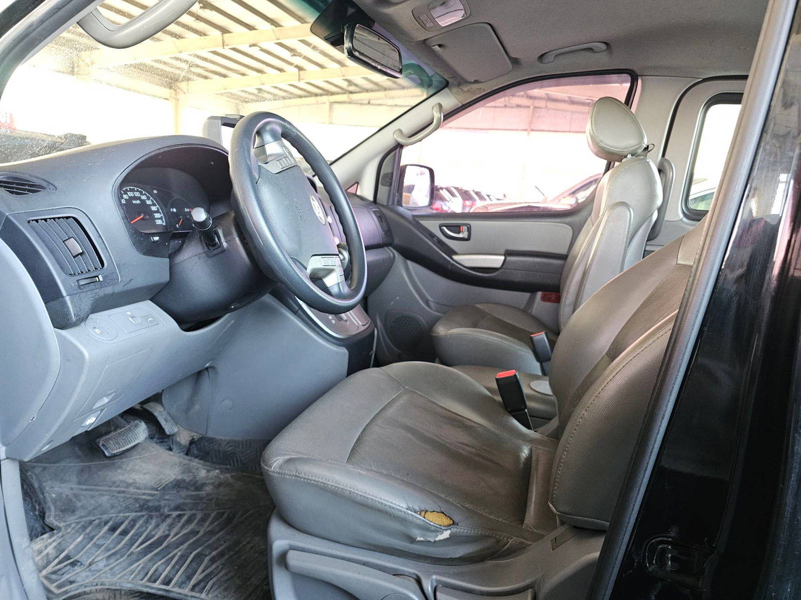 HYUNDAI GRAND STAREX 2013 - Marhaba Auction Used Cars - Image 8