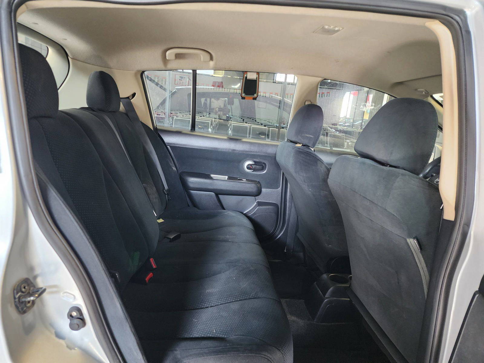 2011 NISSAN VERSA — 222006 Miles — Lot 65900524 — Souq - Marhaba Auctions Used Cars - Image 7