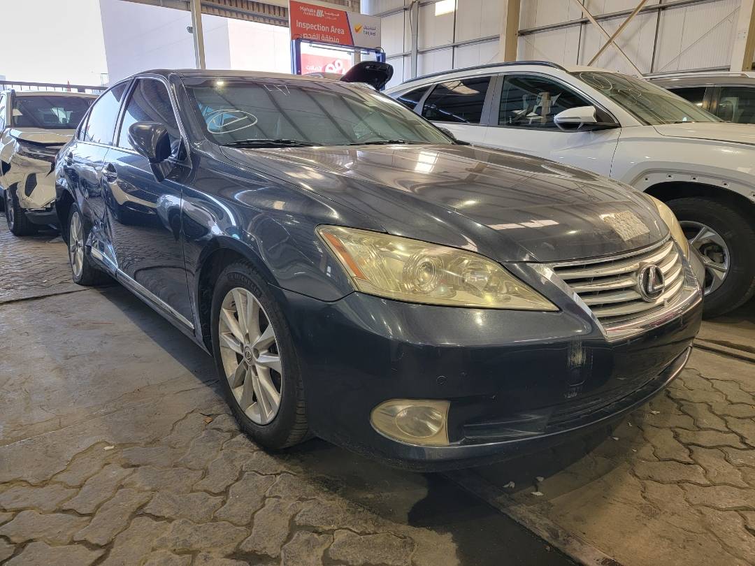 2010 LEXUS ES 350 — 193532 Miles — Lot 2392301 — Main - Marhaba Auctions Used Cars - Image 4