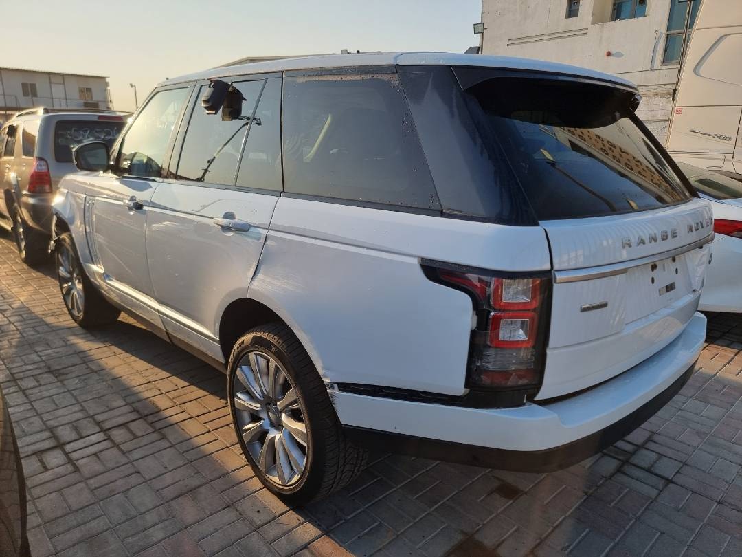2016 LAND ROVER RANGE ROVER — 92535 Miles — Lot 51032904 — Ind. 12 - Marhaba Auctions Used Cars - Image 4