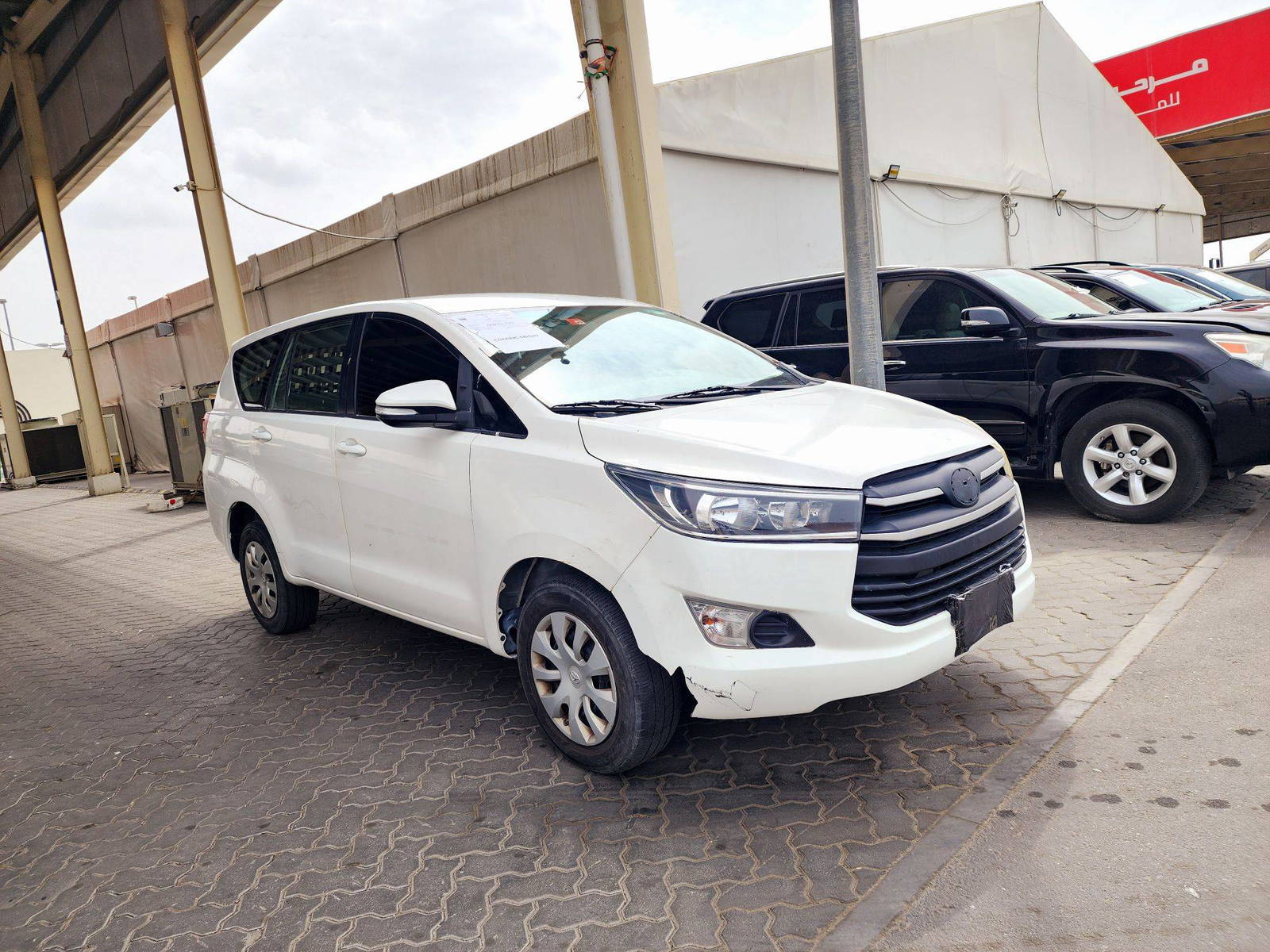 2017 TOYOTA INNOVA — 724875 KM — Lot 4H0108172 — Souq - Marhaba Auctions Used Cars - Image 4