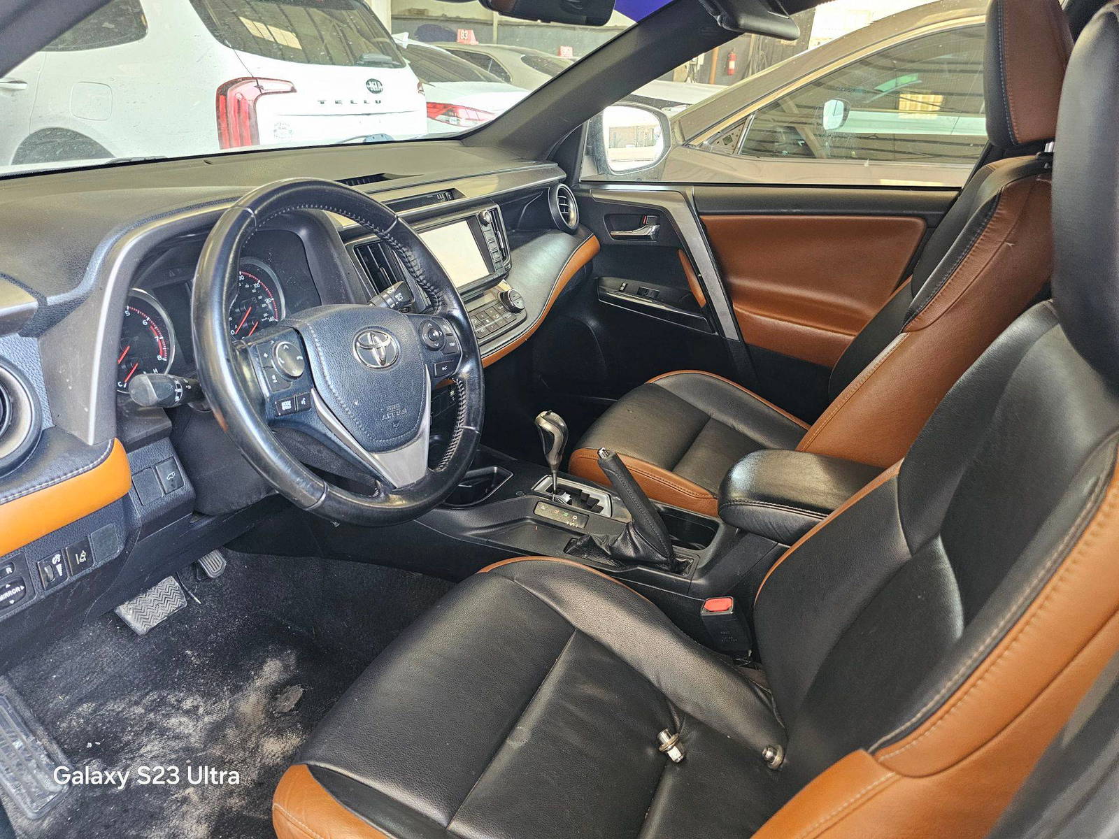 2018 TOYOTA RAV4 — 159448 Miles — Lot 90757565 — Main - Marhaba Auctions Used Cars - Image 8
