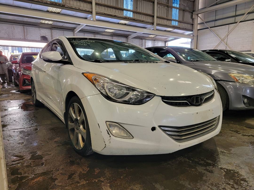 2013 HYUNDAI ELANTRA — 196653 Miles — Lot 409848 — Souq - Marhaba Auctions Used Cars - Image 4