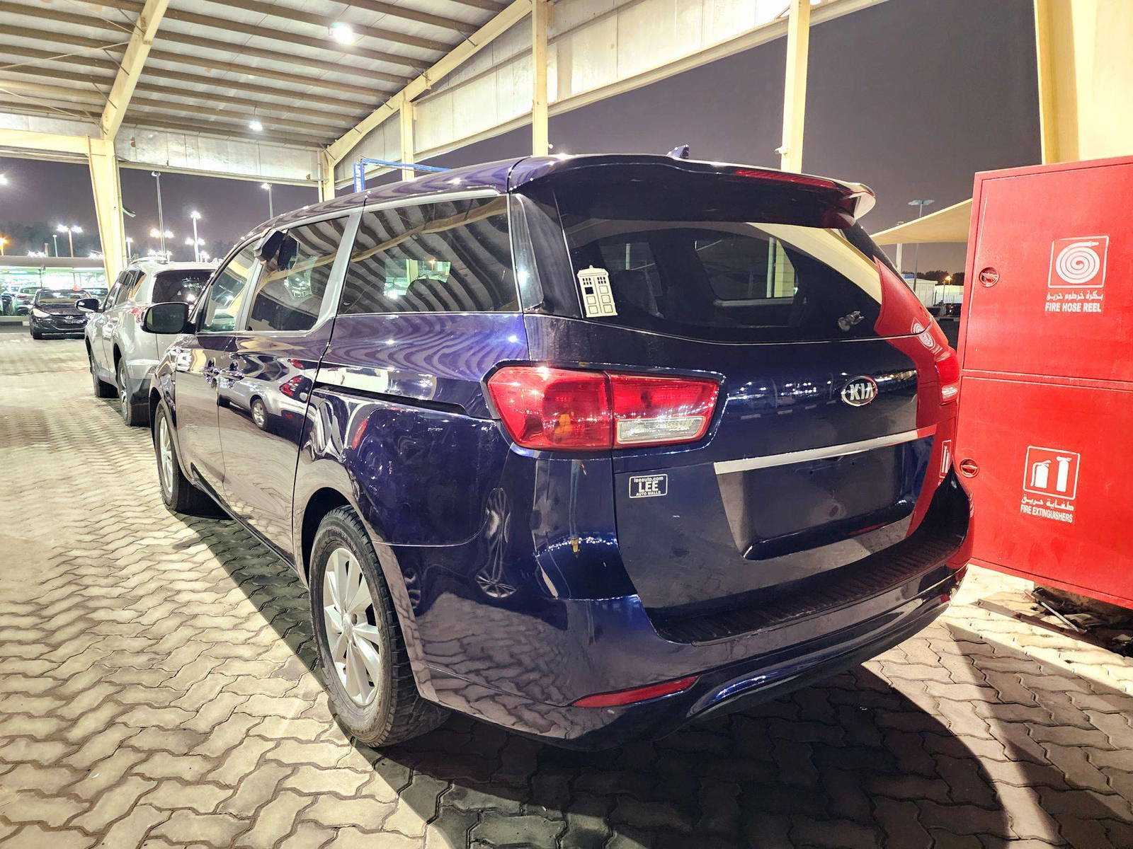 2018 KIA SEDONA — 153430 Miles — Lot 17J6380272 — Souq - Marhaba Auctions Used Cars - Image 5
