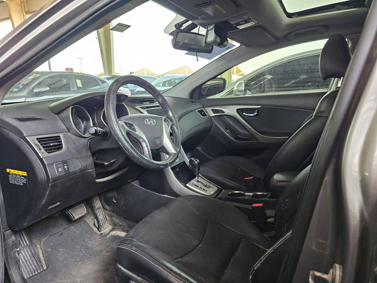 2012 HYUNDAI AVANTE — 177041 KM — Lot 421637 — Souq - Marhaba Auctions Used Cars - Image 9