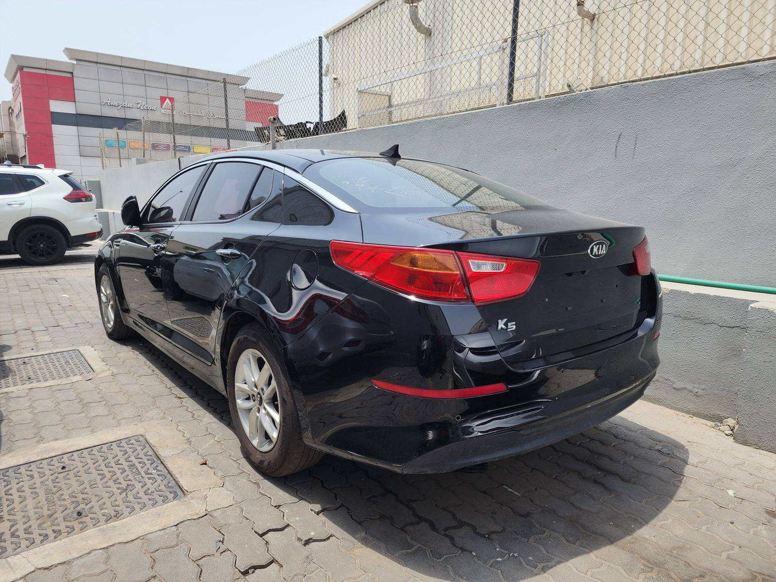 2015 KIA K5 — 166214 KM — Lot 555441 — Al Quoz - Marhaba Auctions Used Cars - Image 6