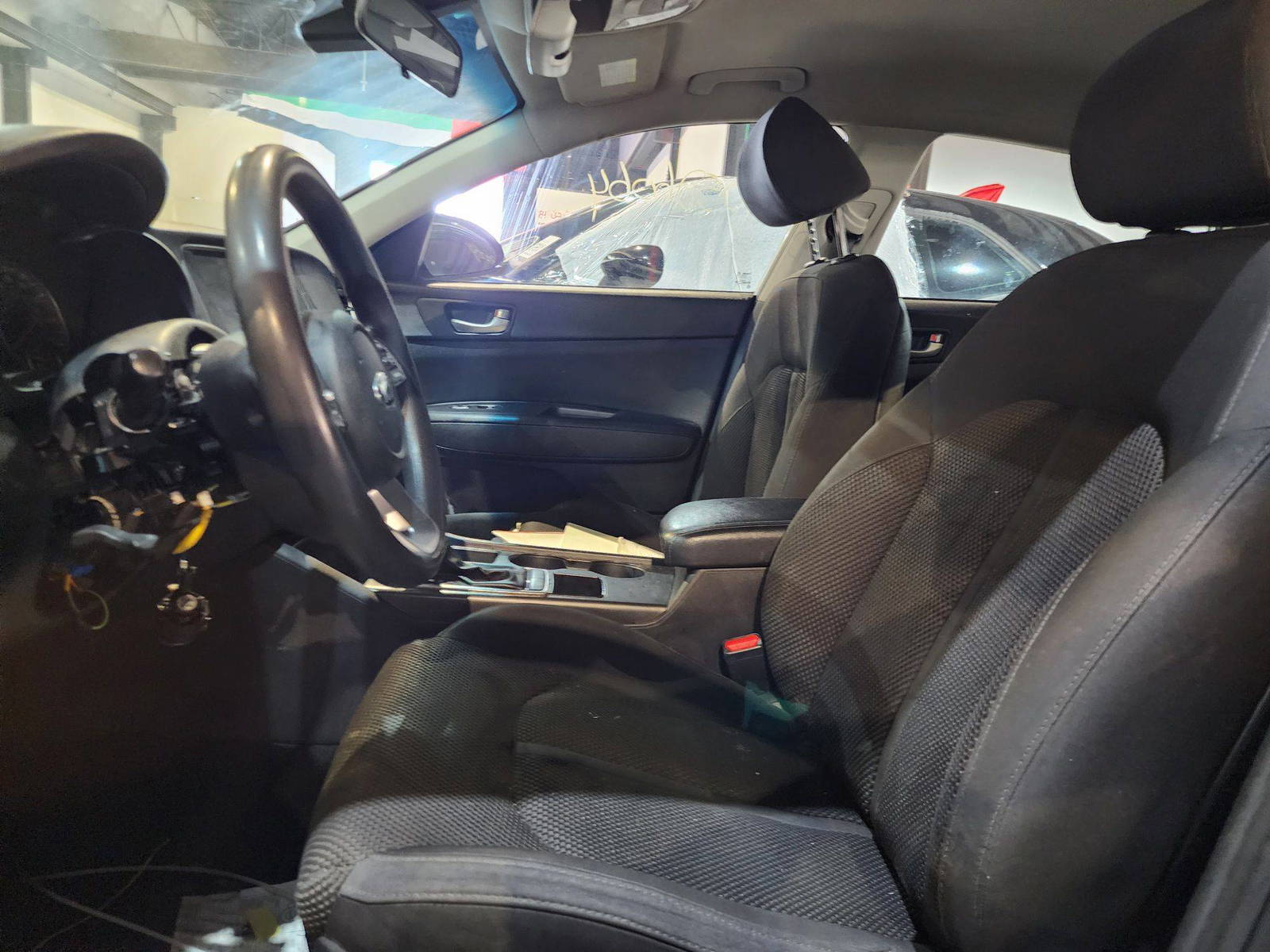 2019 KIA OPTIMA — 144900 Miles — Lot 45767 — Souq - Marhaba Auctions Used Cars - Image 9