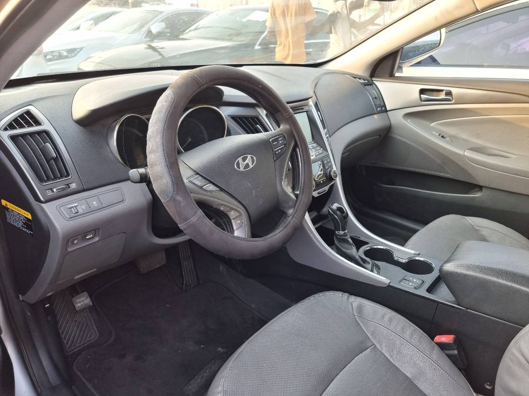HYUNDAI SONATA 2011 - Marhaba Auction Used Cars - Image 7