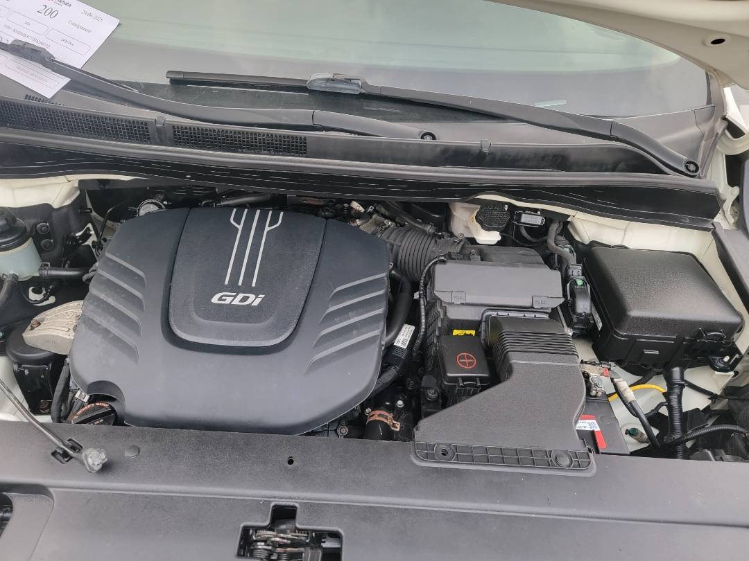 2017 KIA SEDONA — 145793 Miles — Lot H6268112 — Main - Marhaba Auctions Used Cars - Image 10