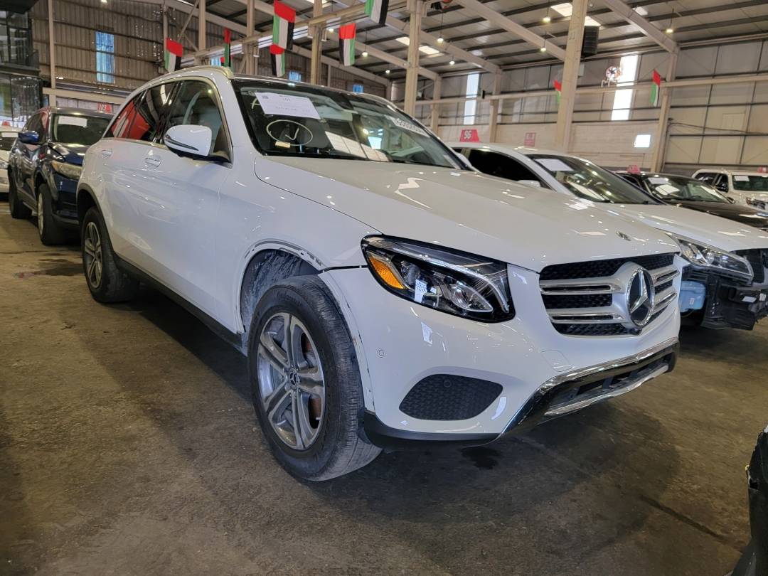 2018 MERCEDES BENZ GLC-300 — 96961 Miles — Lot JV050641 — Main - Marhaba Auctions Used Cars - Image 4