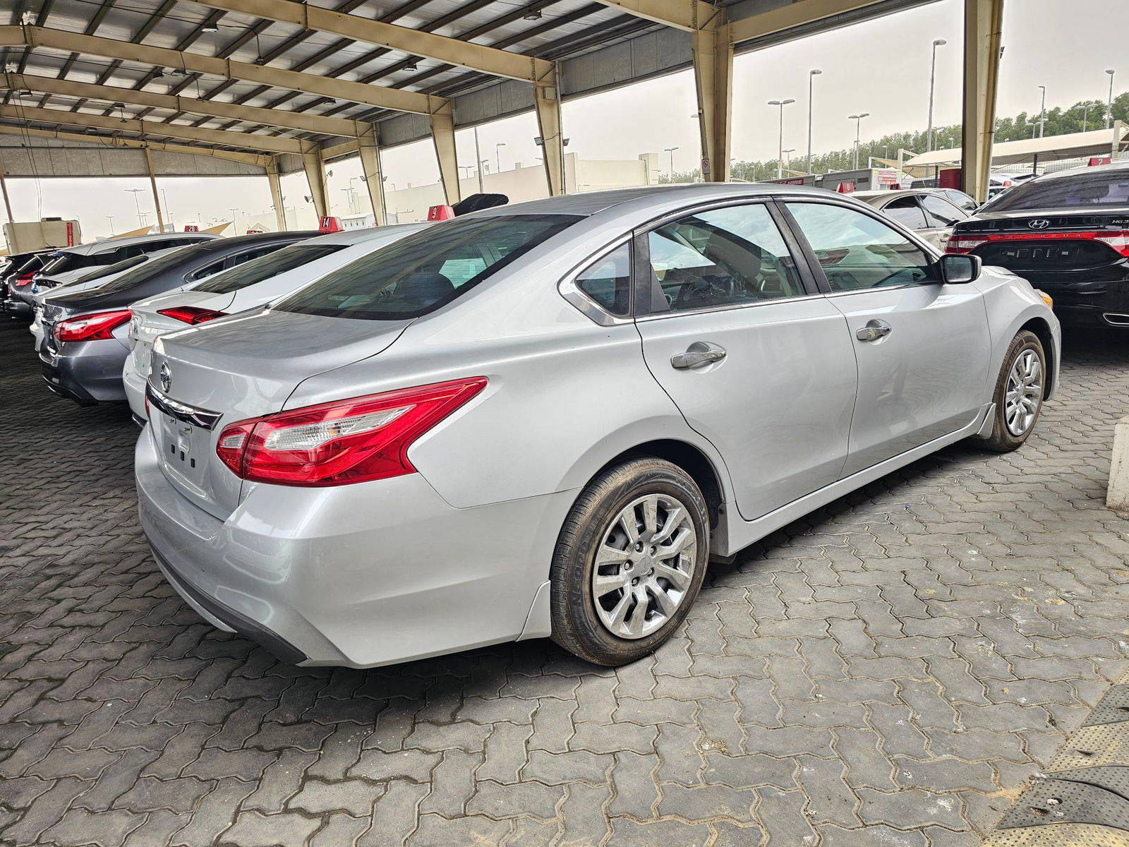 2016 NISSAN ALTIMA — 184471 Miles — Lot C292505 — Souq - Marhaba Auctions Used Cars - Image 4