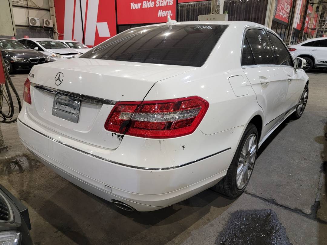 2013 MERCEDES BENZ E 350 — 184587 Miles — Lot DA729768 — Souq - Marhaba Auctions Used Cars - Image 4
