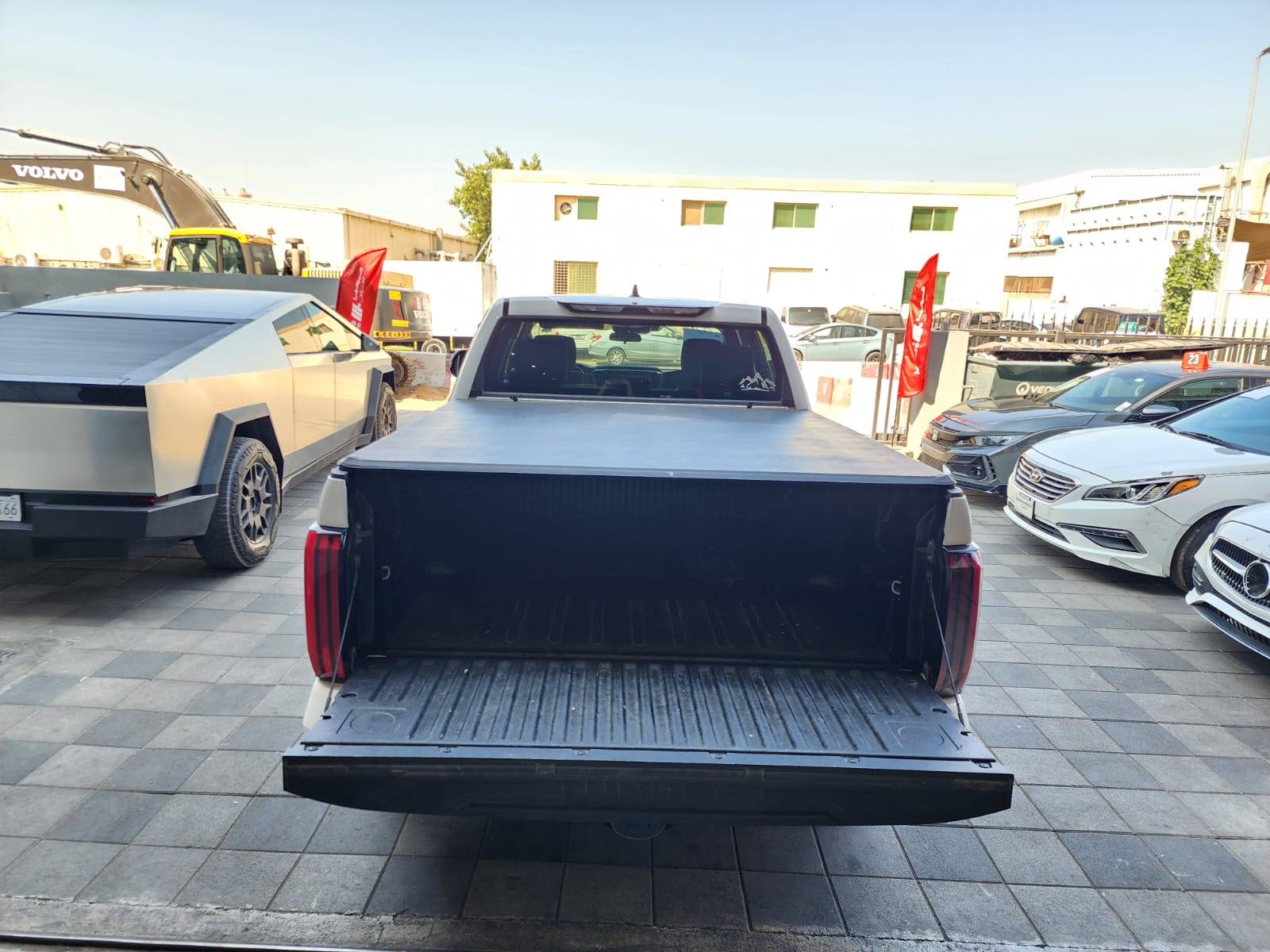 2022 TOYOTA TUNDRA — 38705 KM — Lot 61367804 — Main - Marhaba Auctions Used Cars - Image 8