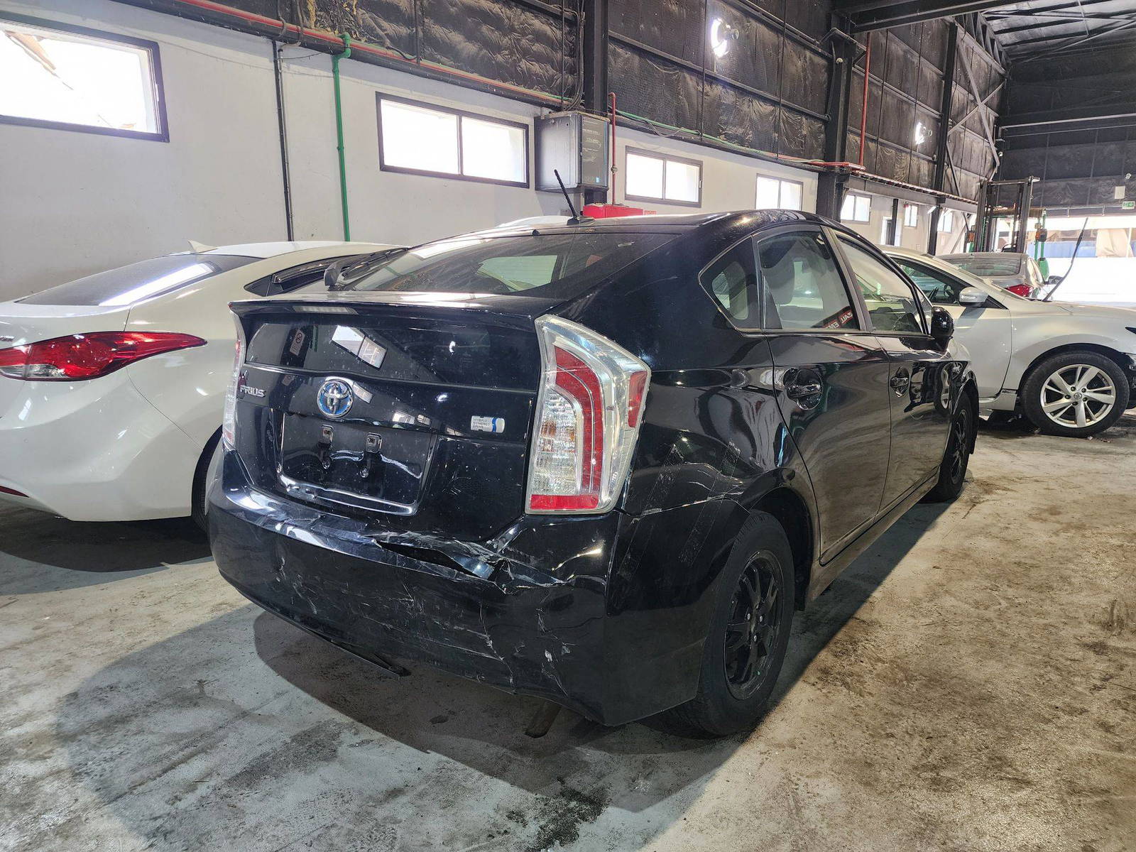 2014 TOYOTA PRIUS — 177126 Miles — Lot 1737846 — Al Quoz - Marhaba Auctions Used Cars - Image 4