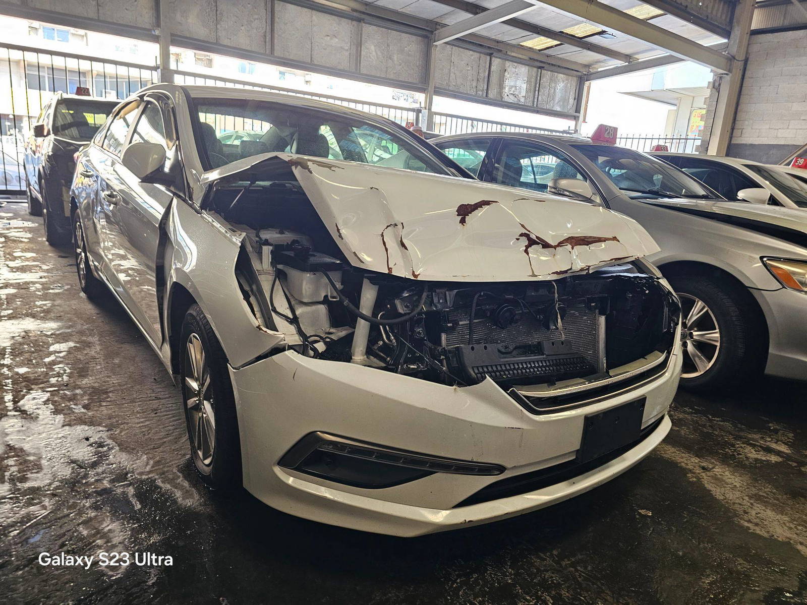 2015 HYUNDAI SONATA — 133423 Miles — Lot 43615156 — Souq - Marhaba Auctions Used Cars - Image 4