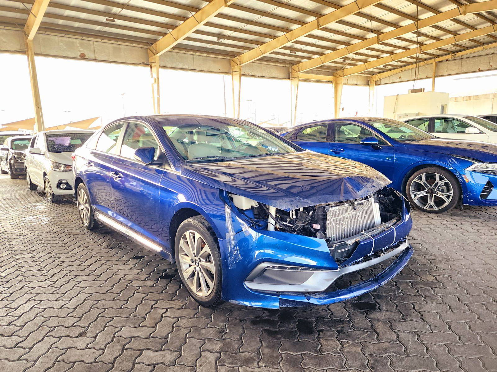 2015 HYUNDAI SONATA — 107380 Miles — Lot 40927720 — Souq - Marhaba Auctions Used Cars - Image 4