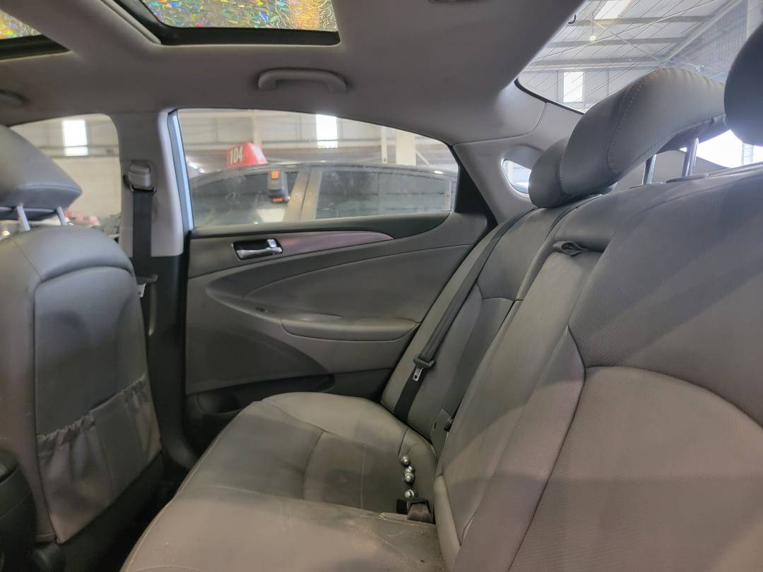 2014 HYUNDAI SONATA — 200006 Miles — Lot XEA103882 — Souq - Marhaba Auctions Used Cars - Image 8