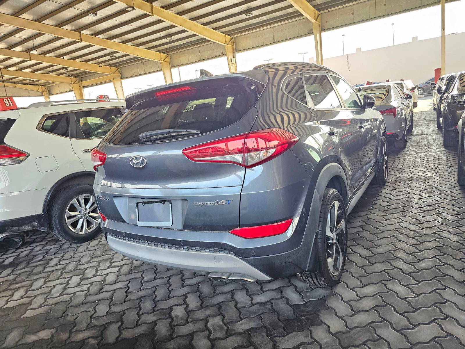 2018 HYUNDAI TUCSON — 96543 Miles — Lot 49649645 — Souq - Marhaba Auctions Used Cars - Image 3