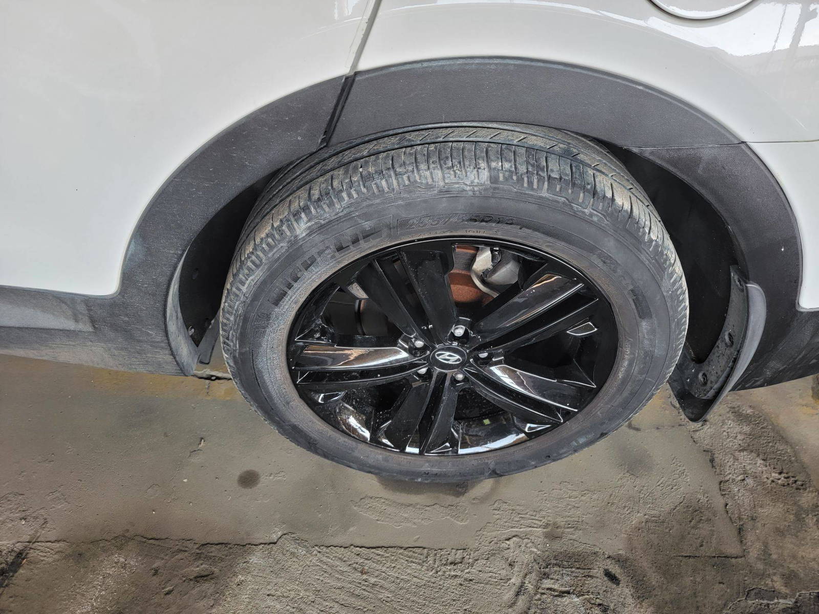 HYUNDAI SANTA FE 2016 - Marhaba Auction Used Cars - Image 6