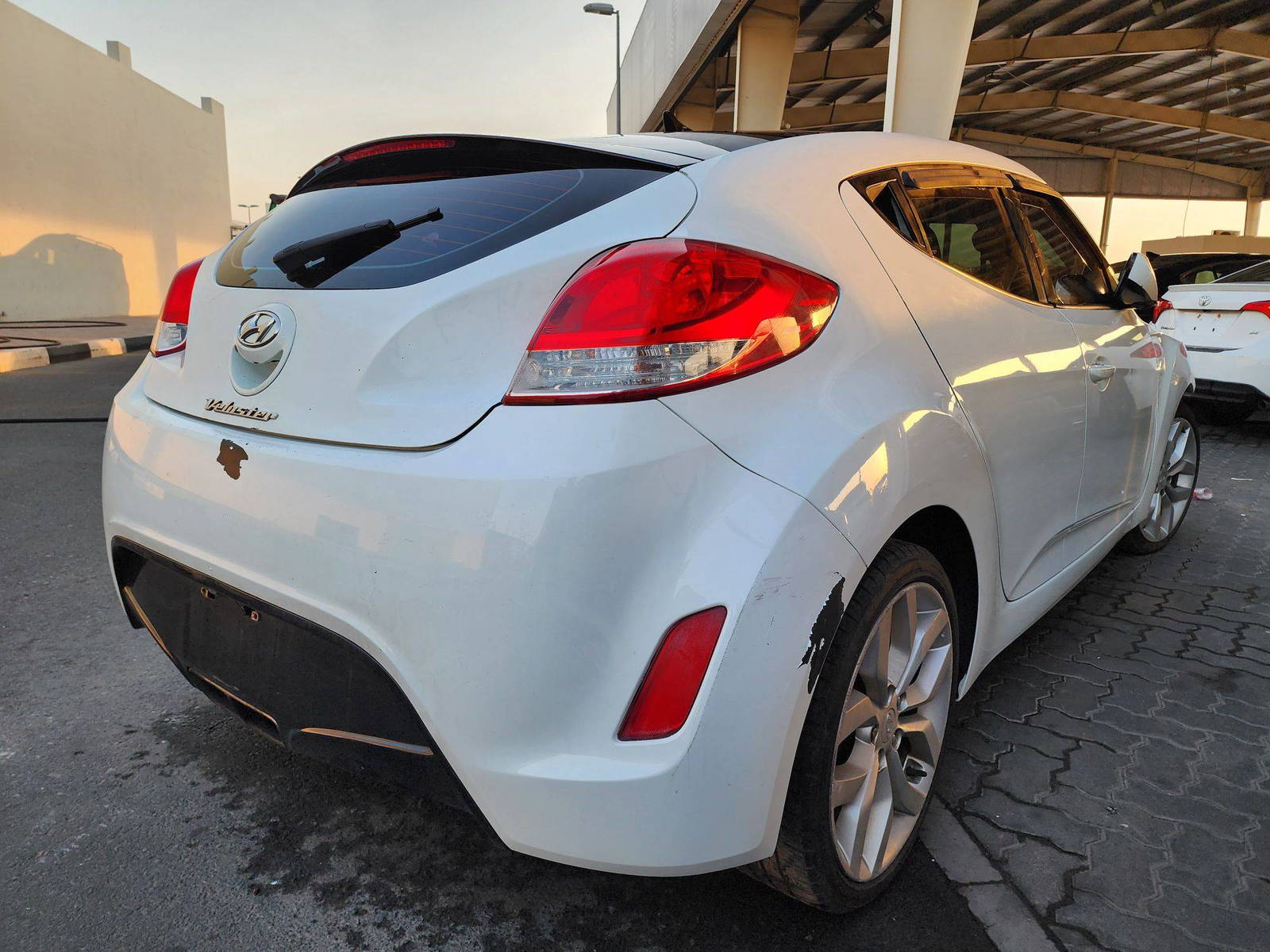 2012 HYUNDAI VELOSTER — 150428 Miles — Lot 41432144 — Souq - Marhaba Auctions Used Cars - Image 3