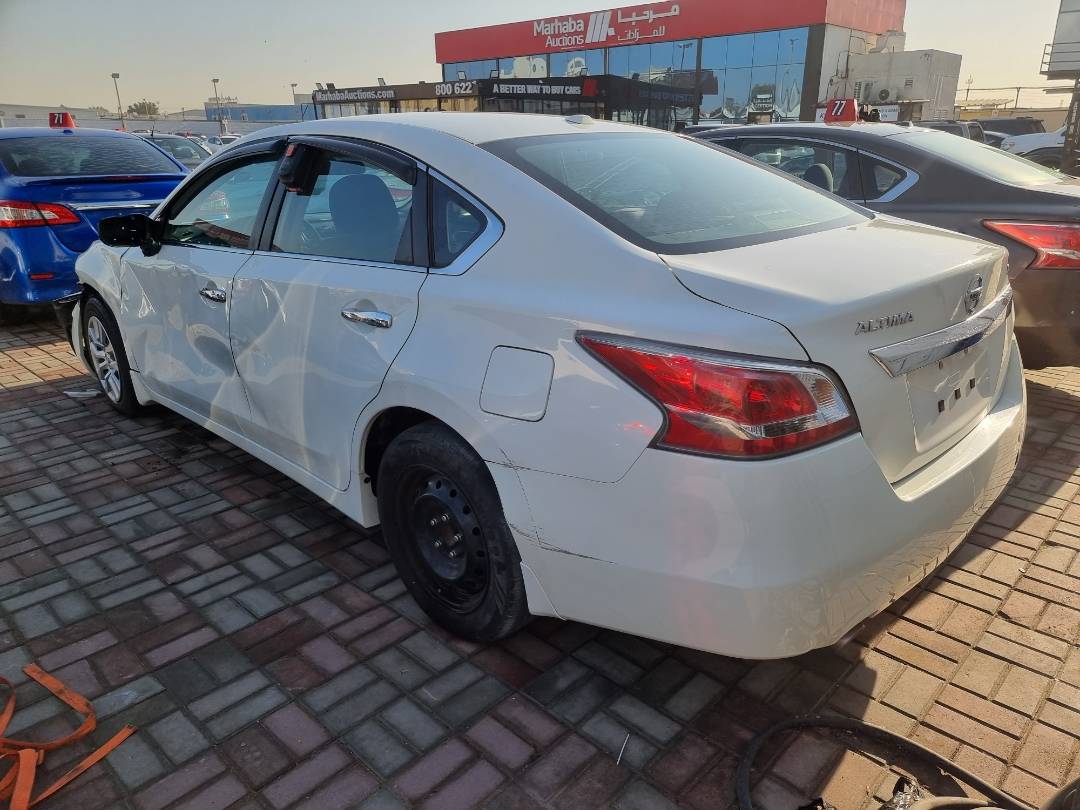 2015 NISSAN ALTIMA — 189061 Miles — Lot 40455603 — Ind. 12 - Marhaba Auctions Used Cars - Image 4