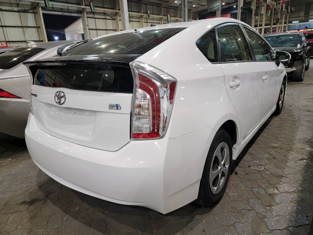 2013 TOYOTA PRIUS — Lot 1682534 — Main - Marhaba Auctions Used Cars - Image 4