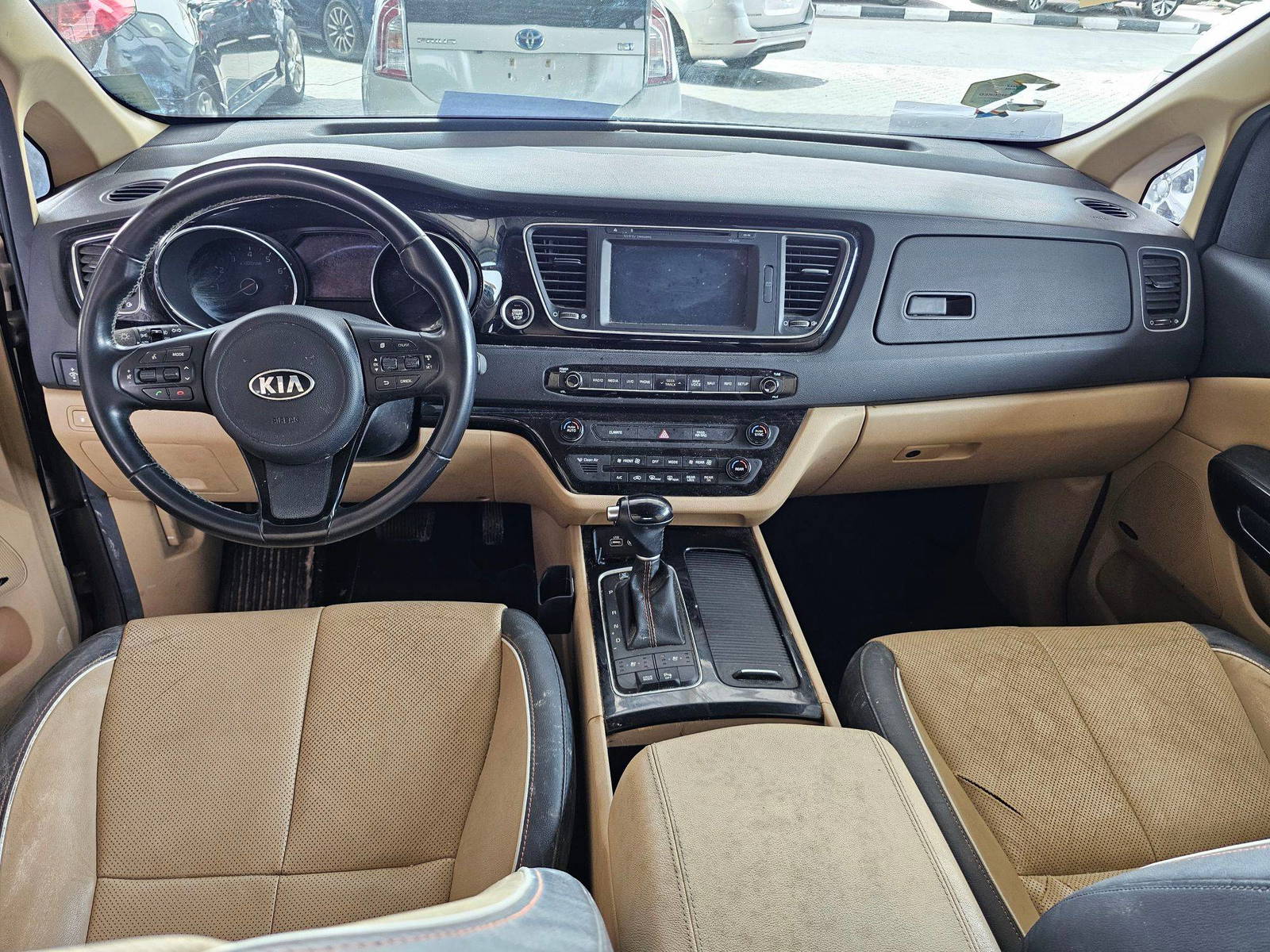 KIA SEDONA 2015 - Marhaba Auction Used Cars - Image 8