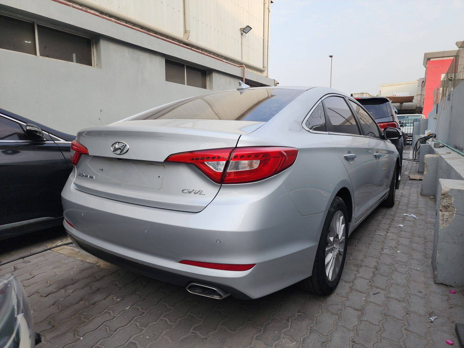 2016 HYUNDAI SONATA — 189274 KM — Lot 215802 — Al Quoz - Marhaba Auctions Used Cars - Image 4