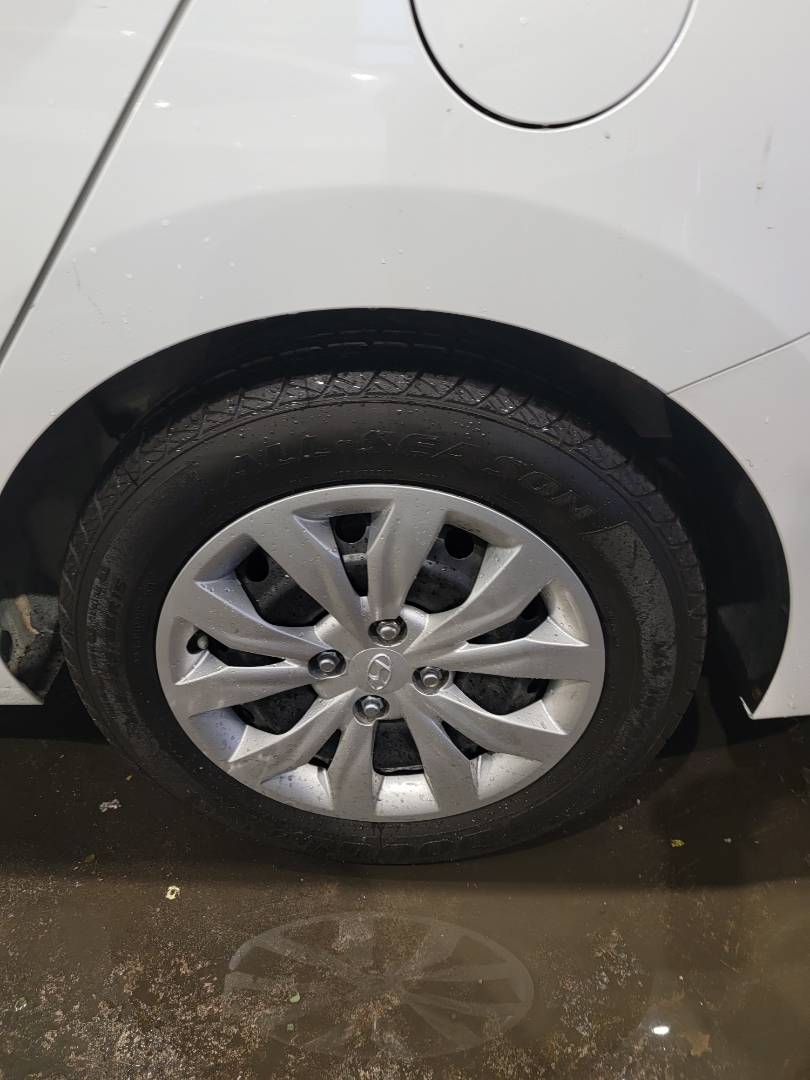 2018 HYUNDAI ACCENT — 162041 Miles — Lot 0JE014741 — Main - Marhaba Auctions Used Cars - Image 9