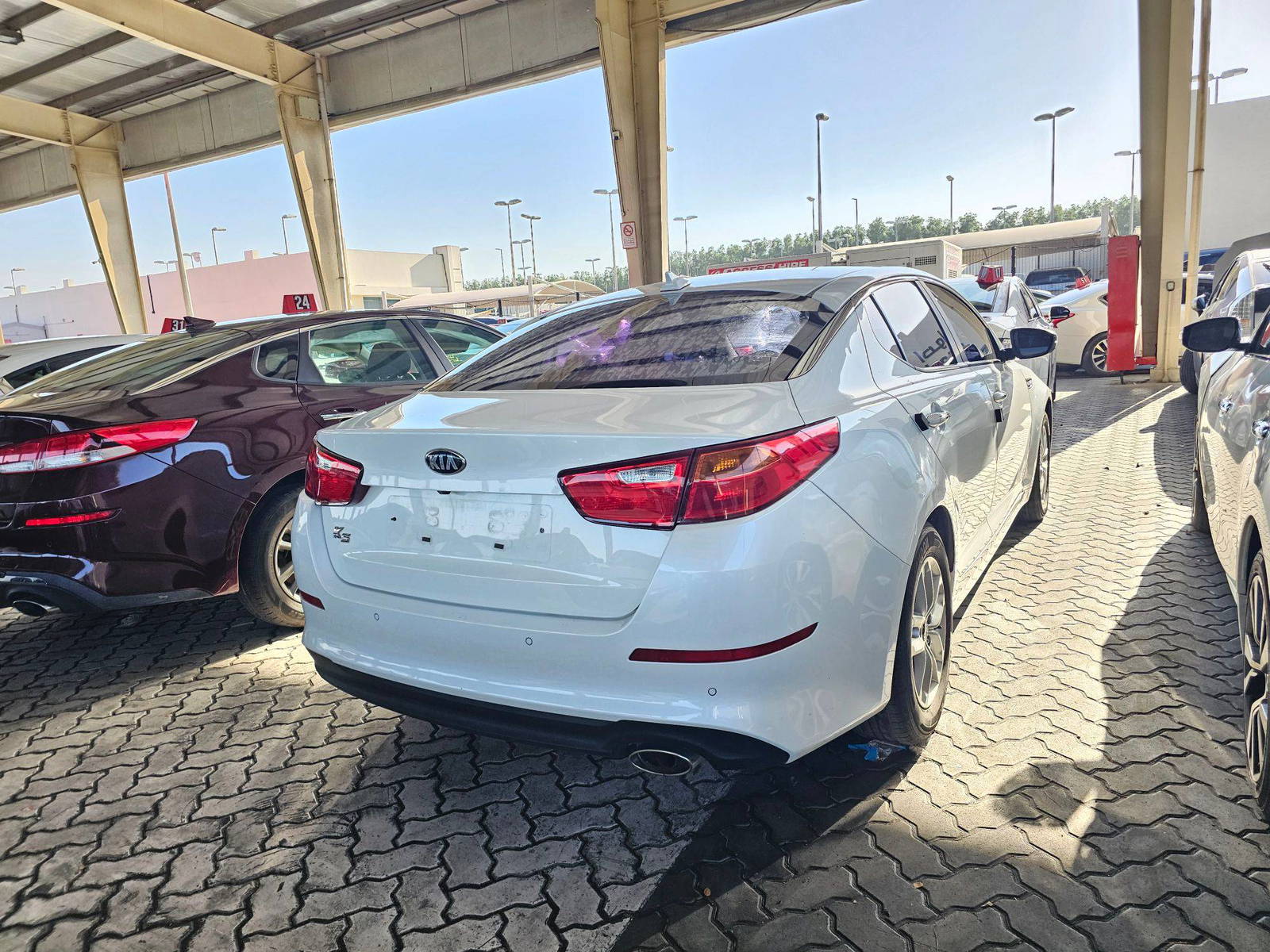 2014 KIA K5 — 74886 KM — Lot BEA461272 — Souq - Marhaba Auctions Used Cars - Image 3