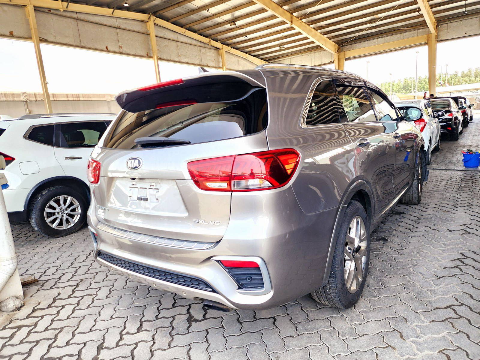 2019 KIA SORENTO — 156233 Miles — Lot 84922174 — Souq - Marhaba Auctions Used Cars - Image 3