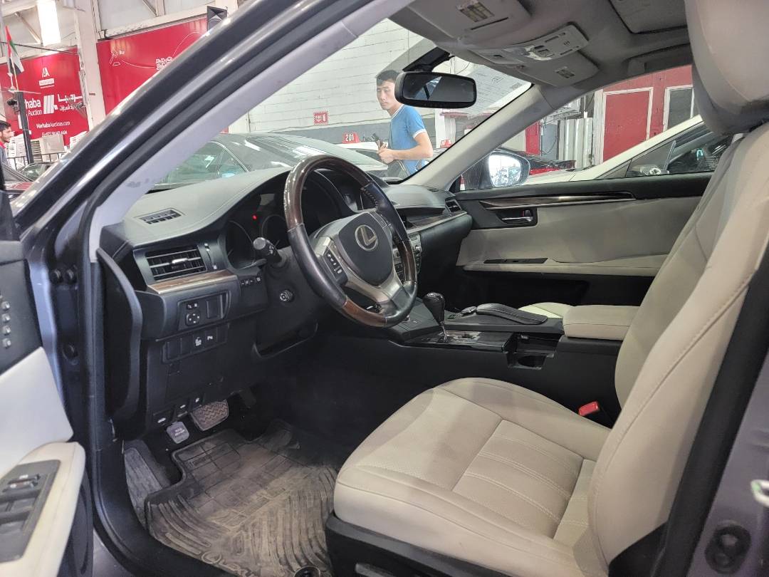 2015 LEXUS ES 350 — 123664 Miles — Lot 1GG1F2163943 — Main - Marhaba Auctions Used Cars - Image 8