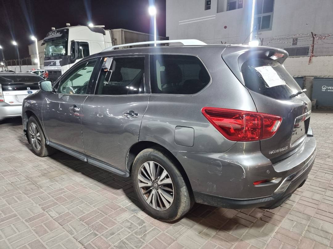 2017 NISSAN PATHFINDER — 122036 Miles — Lot 215478 — Souq - Marhaba Auctions Used Cars - Image 5