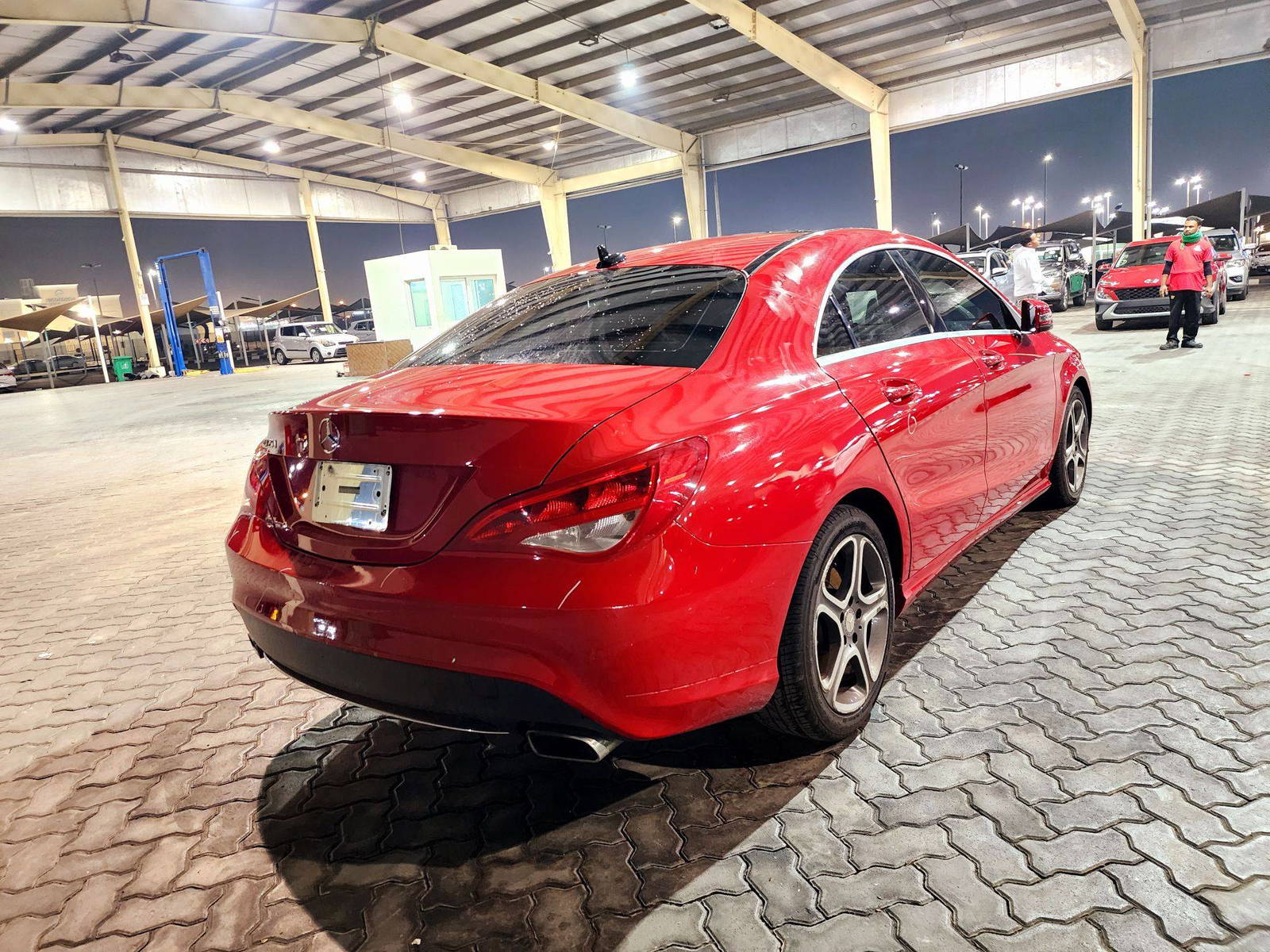 2014 MERCEDES BENZ CLA 250 — 162608 Miles — Lot 82820934 — Souq - Marhaba Auctions Used Cars - Image 5