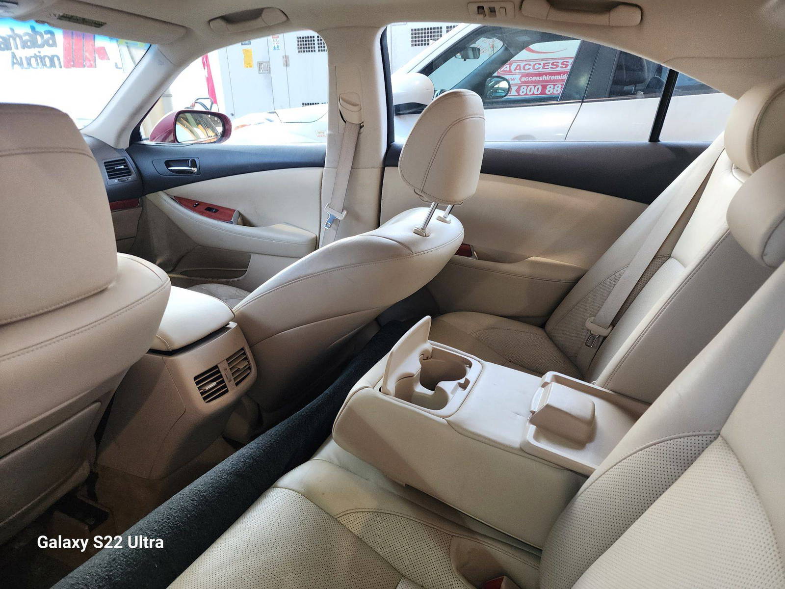 2010 LEXUS ES 350 — 216370 Miles — Lot 2351253 - Marhaba Auctions Used Cars - Image 5