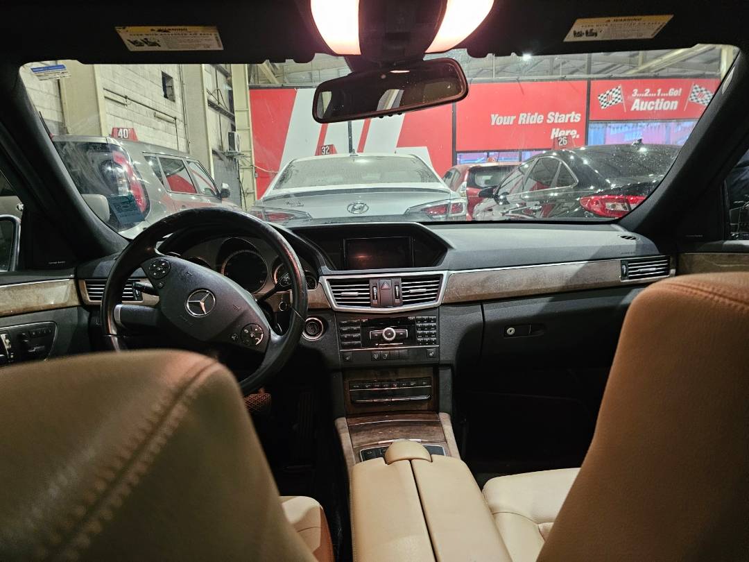 2011 MERCEDES BENZ E 350 — 172903 Miles — Lot 43134426 — Main - Marhaba Auctions Used Cars - Image 9
