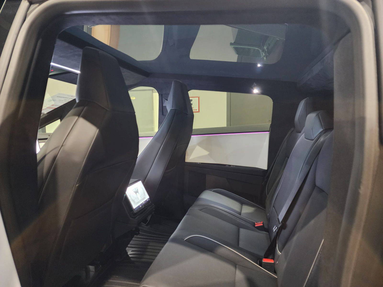 2024 TESLA CYBERTRUCK — 477 Miles — Lot 54939974 — Main - Marhaba Auctions Used Cars - Image 12