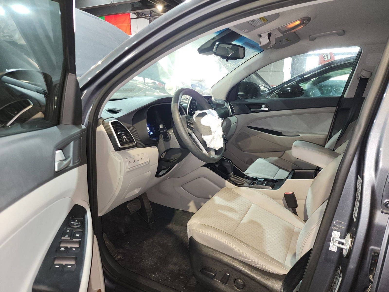 2019 HYUNDAI TUCSON — 76720 Miles — Lot 972227 — Souq - Marhaba Auctions Used Cars - Image 7