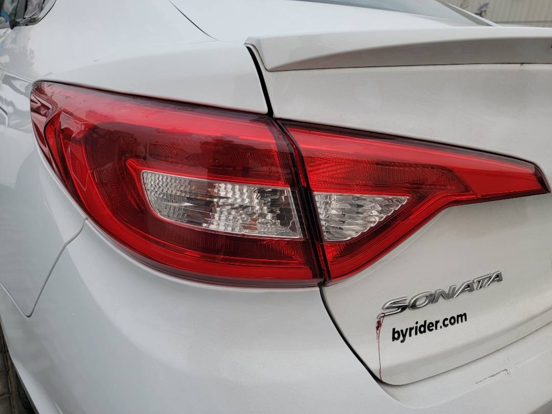 2015 HYUNDAI SONATA — 144357 Miles — Lot 37915726 - Marhaba Auctions Used Cars - Image 9