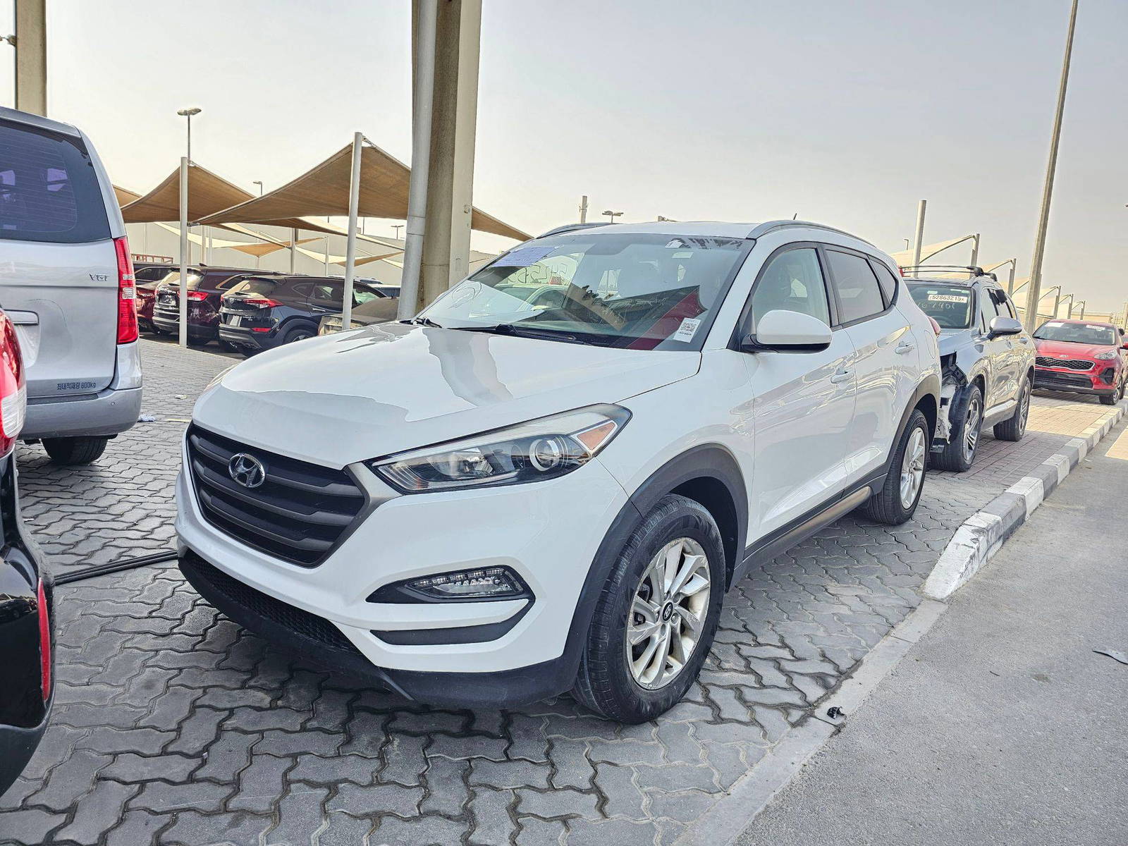 2016 HYUNDAI TUCSON — 112022 Miles — Lot 7GU055493 — Souq - Marhaba Auctions Used Cars - Image 3