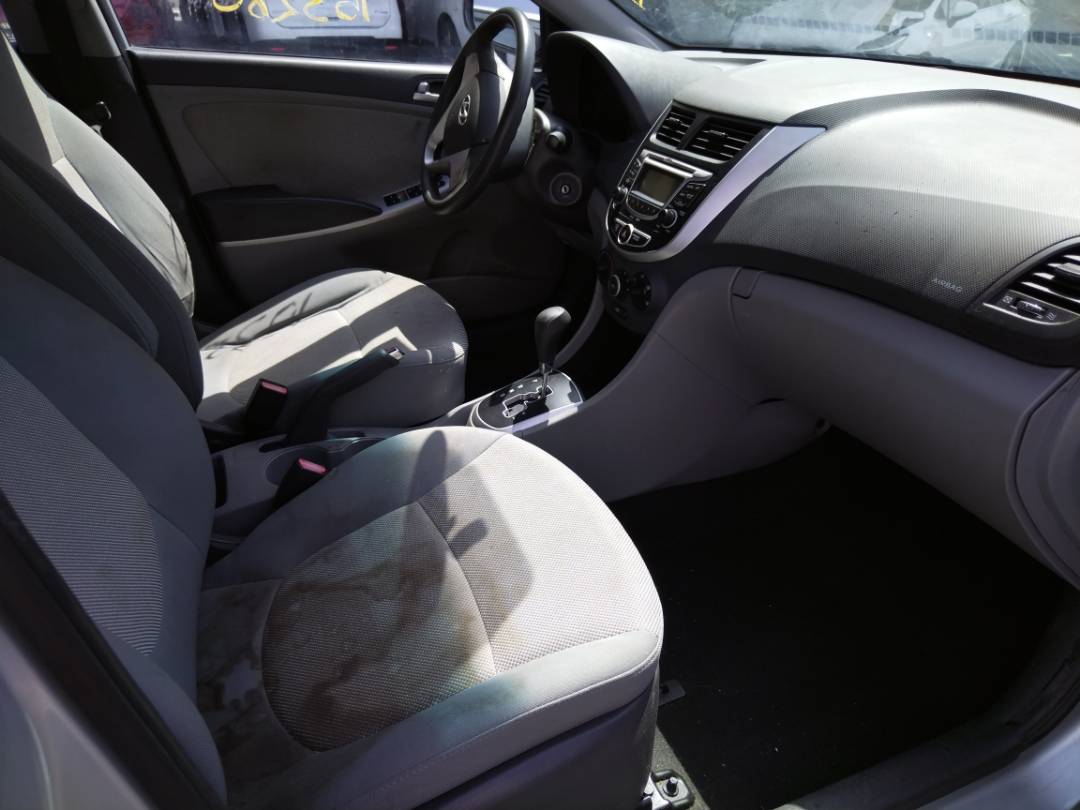 2013 HYUNDAI ACCENT — 153280 Miles — Lot 74058383 - Marhaba Auctions Used Cars - Image 6