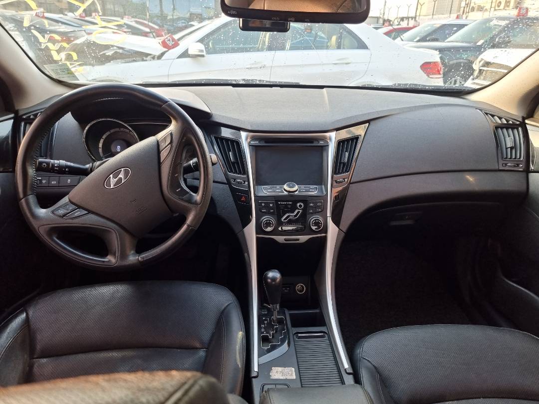 HYUNDAI SONATA 2011 - Marhaba Auction Used Cars - Image 7