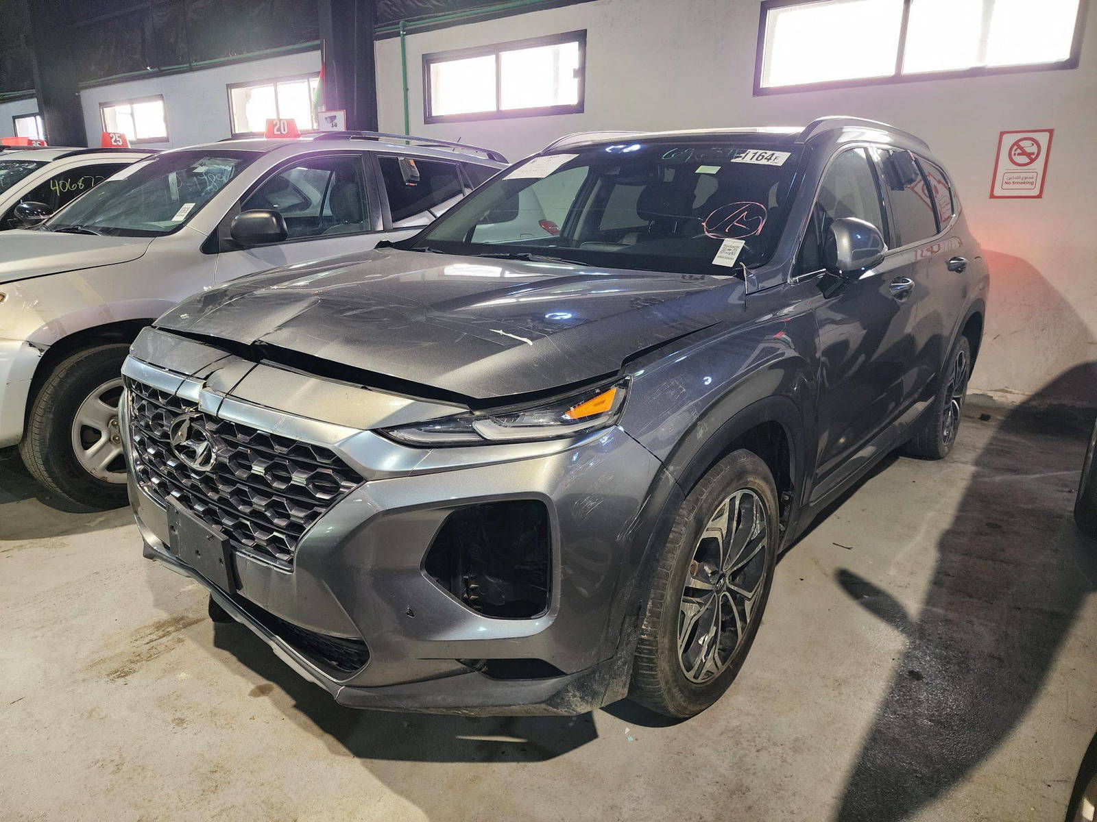 2019 HYUNDAI SANTA FE — 97698 Miles — Lot 69601164 — Al Quoz - Marhaba Auctions Used Cars - Image 4