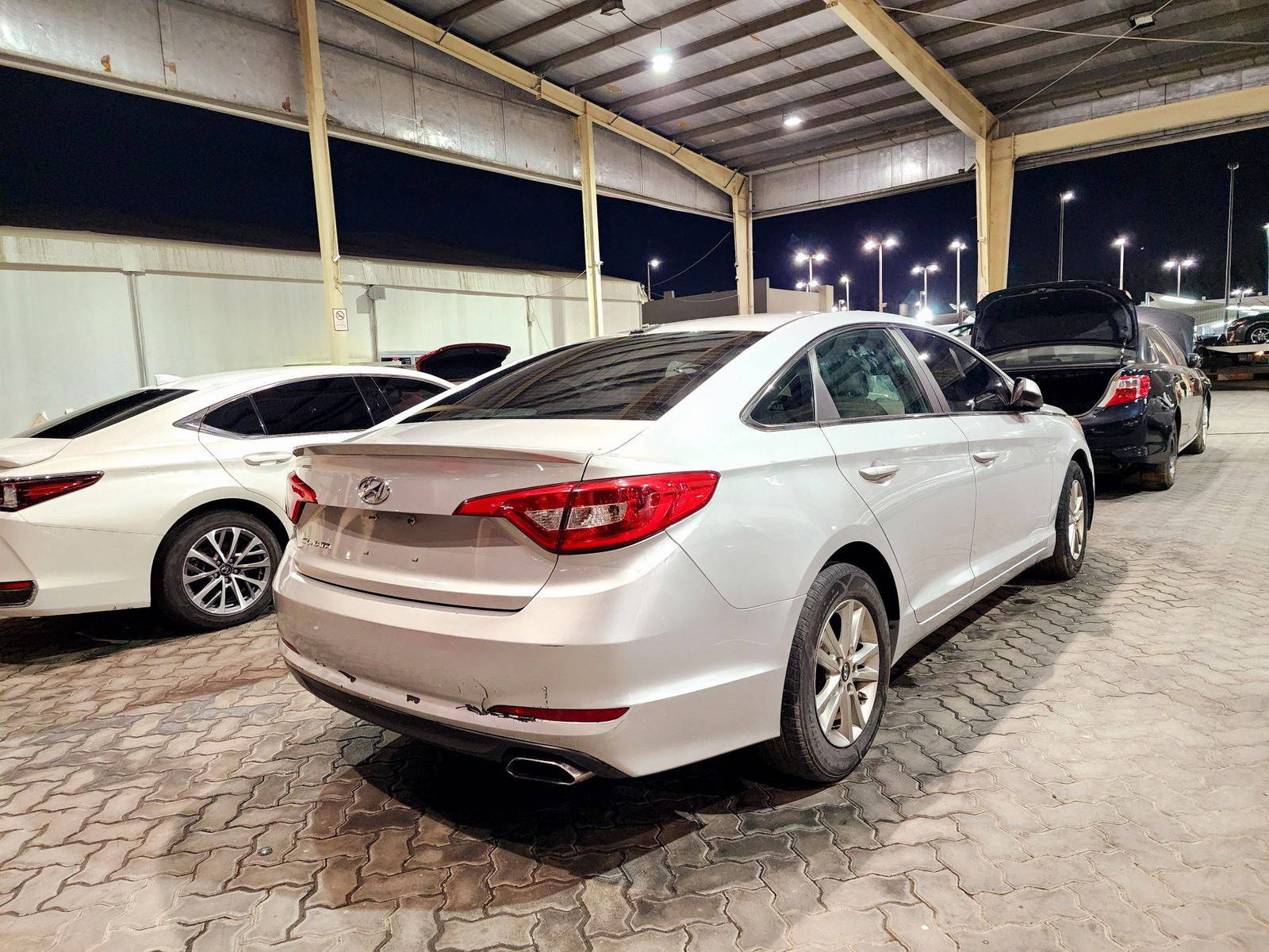 2017 HYUNDAI SONATA — 151525 Miles — Lot 1257252 — Souq - Marhaba Auctions Used Cars - Image 3
