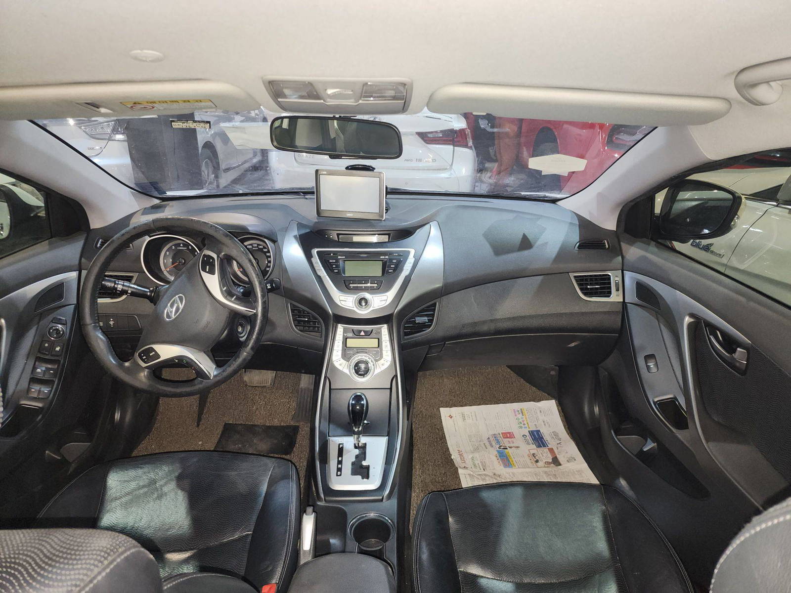 2011 HYUNDAI AVANTE — 136304 KM — Lot 214857 — Al Quoz - Marhaba Auctions Used Cars - Image 8