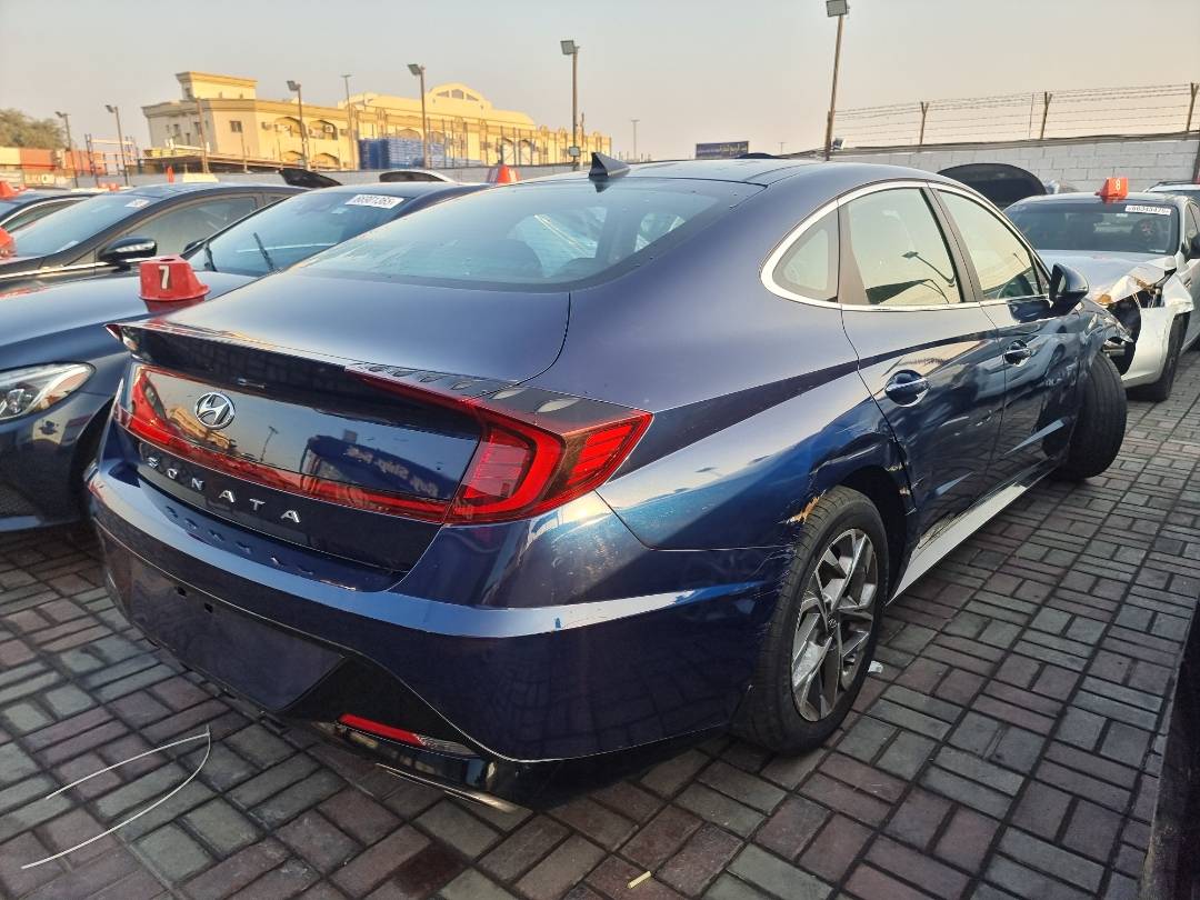 2021 HYUNDAI SONATA — 33032 Miles — Lot 084449 — Souq - Marhaba Auctions Used Cars - Image 3