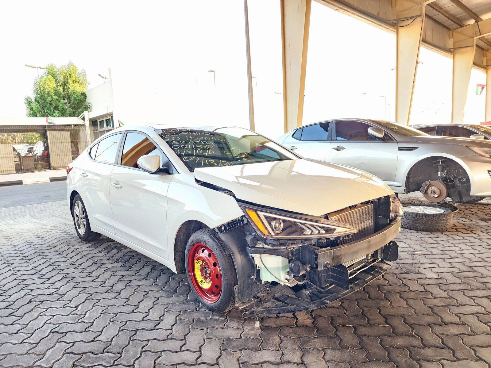 2020 HYUNDAI ELANTRA — 134699 KM — Lot 12094142 — Souq - Marhaba Auctions Used Cars - Image 4