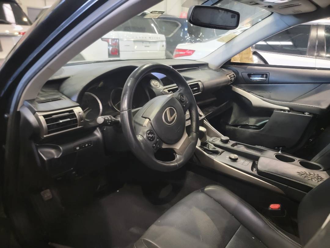 2015 LEXUS IS 250 — 136312 Miles — Lot 5059369 — Main - Marhaba Auctions Used Cars - Image 6