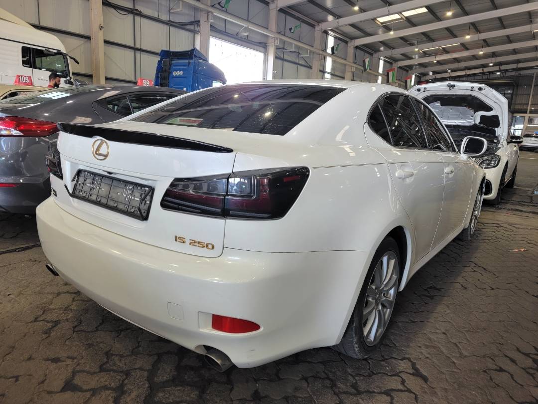 2006 LEXUS IS 250 — 185710 Miles — Lot 2000259 — Main - Marhaba Auctions Used Cars - Image 4