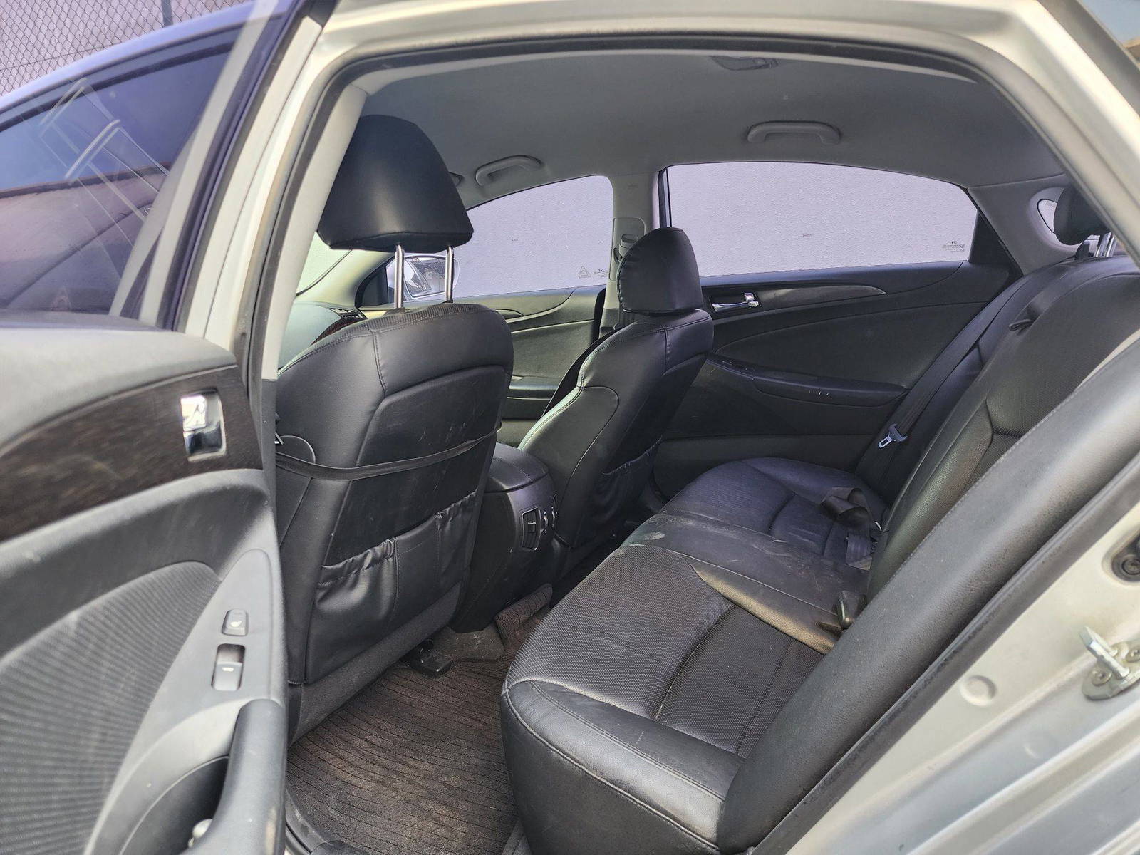 2012 HYUNDAI SONATA — 161823 KM — Lot 348304 — Main - Marhaba Auctions Used Cars - Image 7